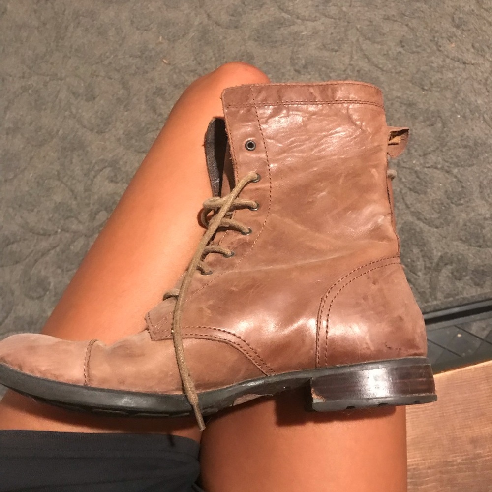 Boots - Picture 2 of 4
